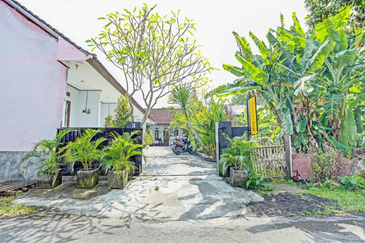 Spot On 91197 Pondok Rahayu Hotel Kerobokan  Exterior photo